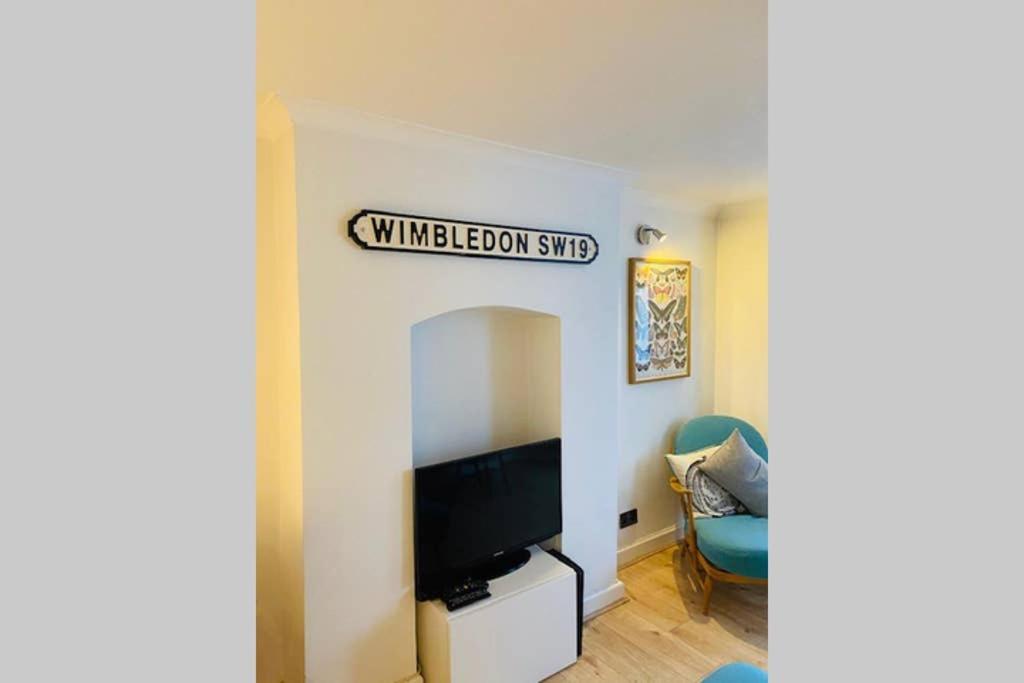 Апартаменты Stunning, Stylish Garden Flat In The Heart Of Wimbledon Лондон Экстерьер фото